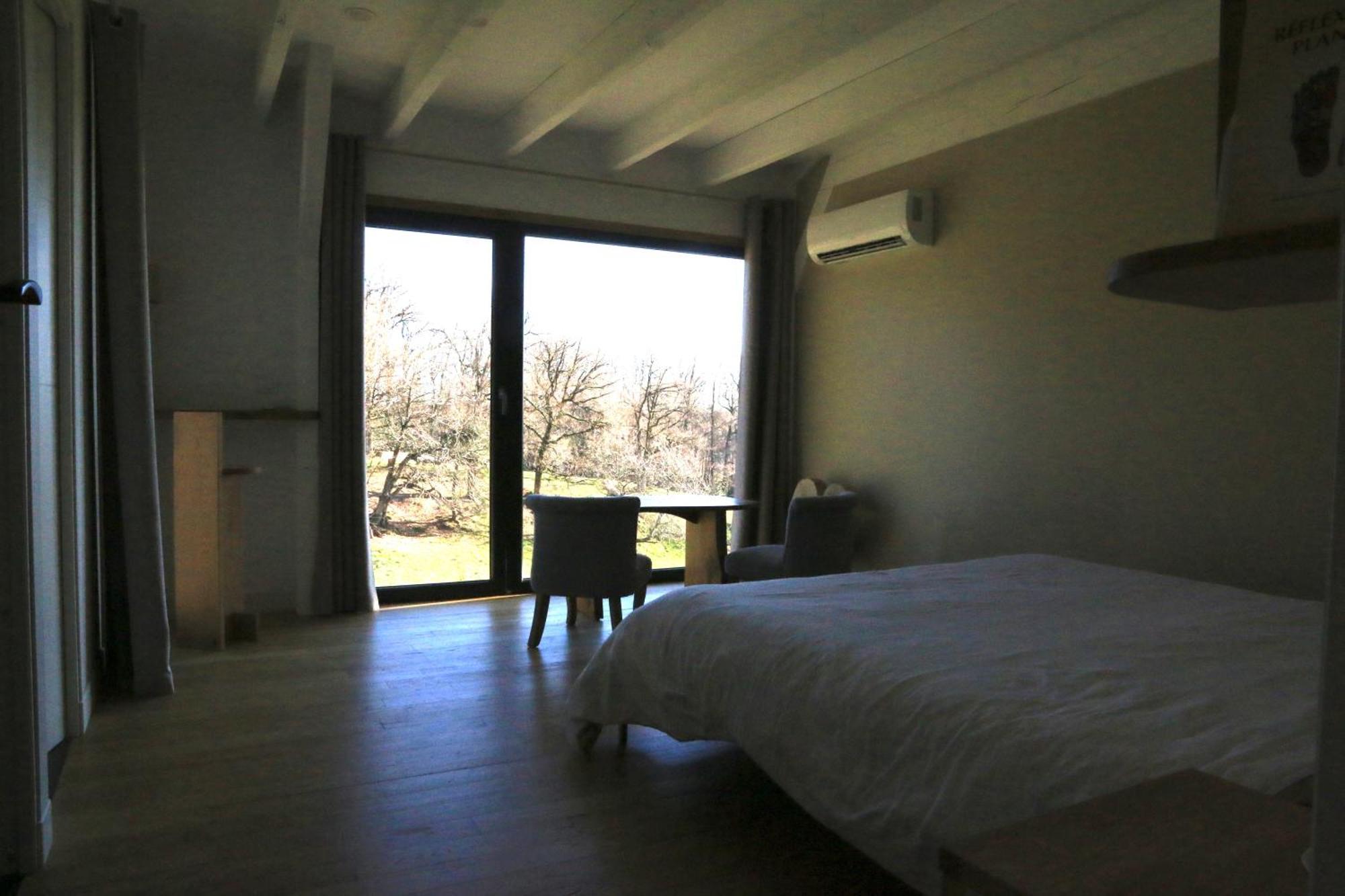 Aux Logis De Fonfroide Chez Mylene & David Bed & Breakfast Marcoles Exterior photo